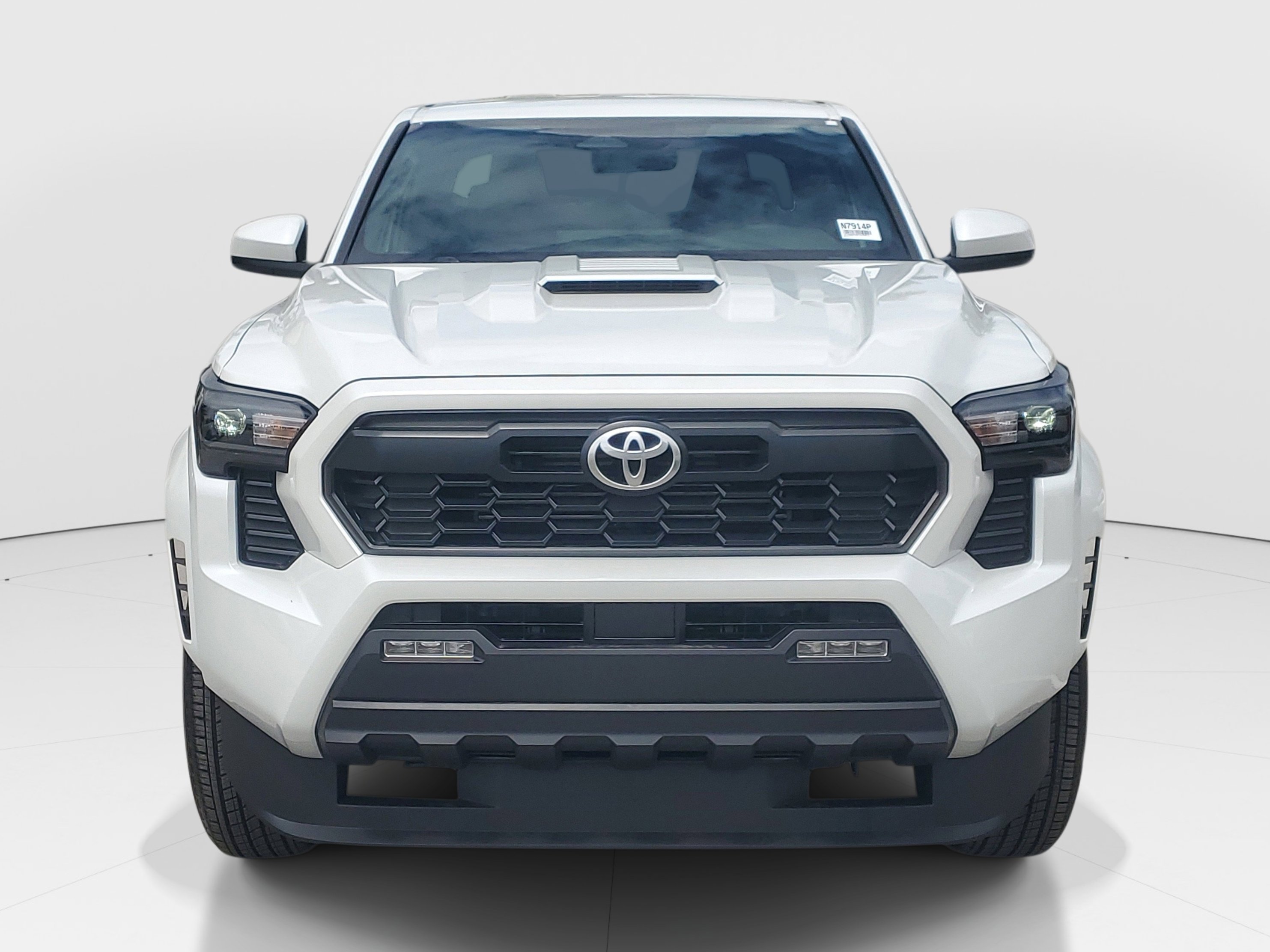Used 2025 Toyota Tacoma TRD Sport RWD image 3