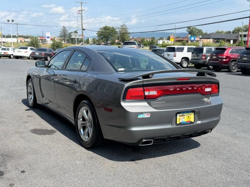 Used 2012 Dodge Charger SXT Plus RWD image 5