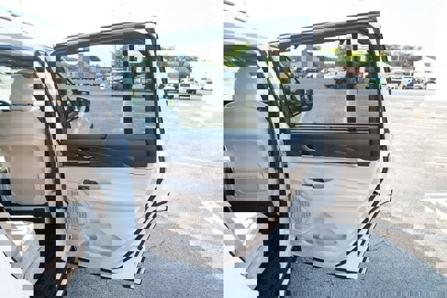 New 2025 Jeep Grand Cherokee L Limited w/ Luxury Tech Group II image 13