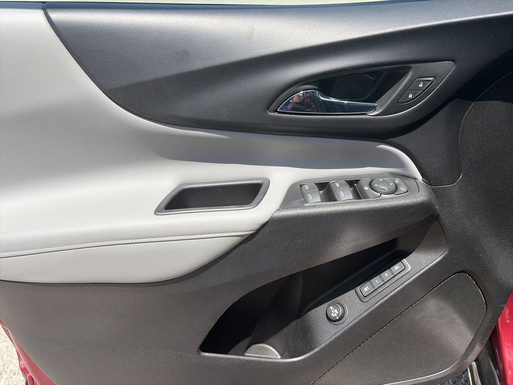 Used 2019 Chevrolet Equinox Premier FWD image 18