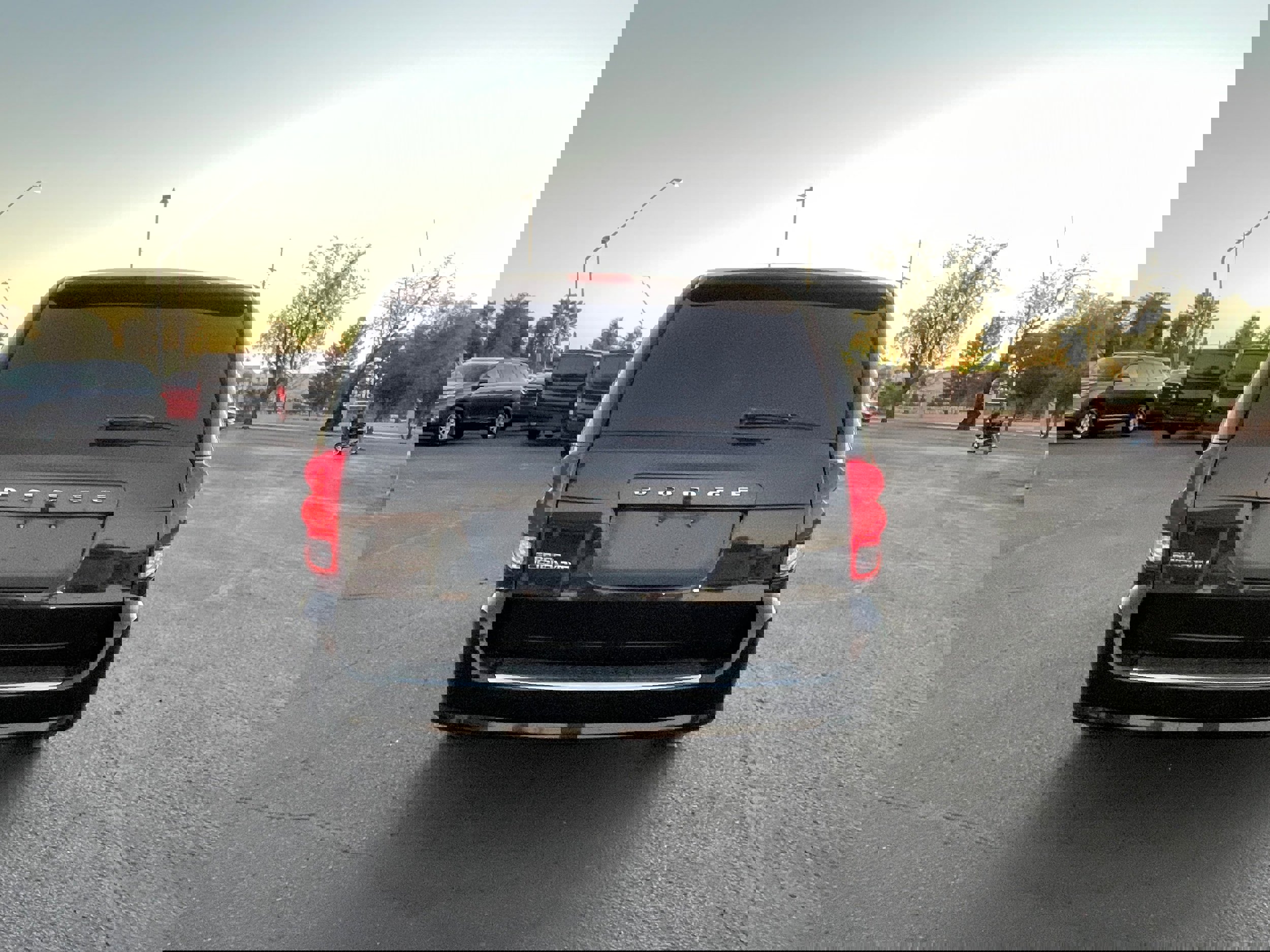 Used 2015 Dodge Grand Caravan SE w/ Quick Order Package 29E SE image 4