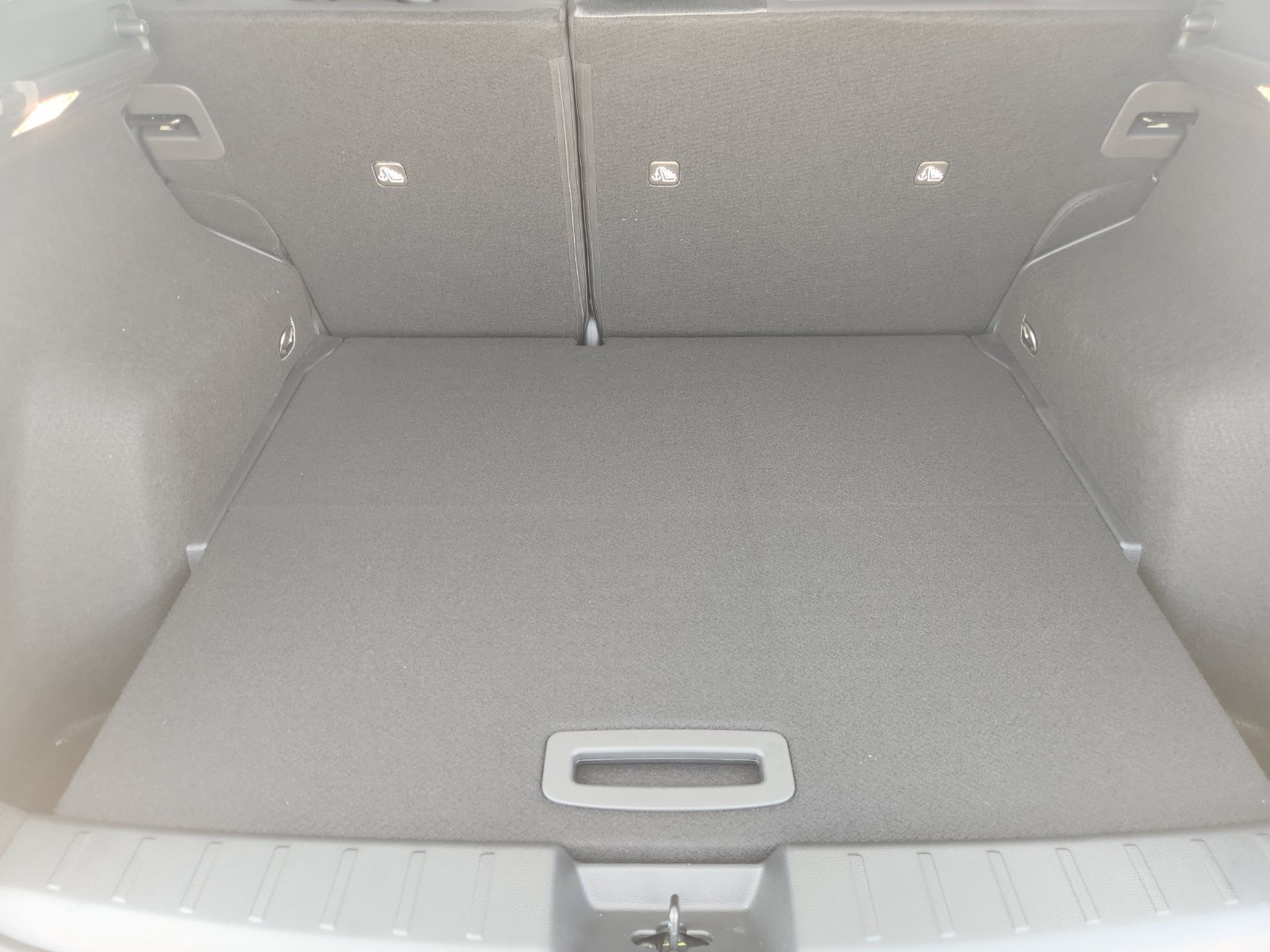New 2026 Nissan Kicks SV w/ Cold Weather Package FWD image 26