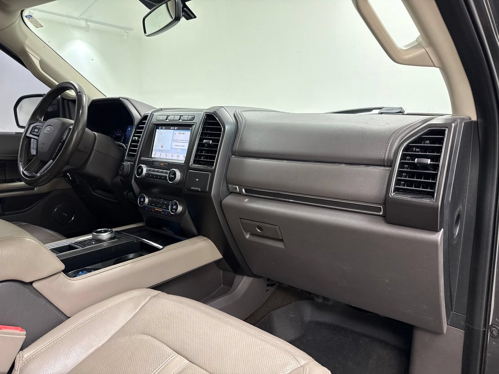 Used 2019 Ford Expedition Limited w/ Equipment Group 302A RWD image 27