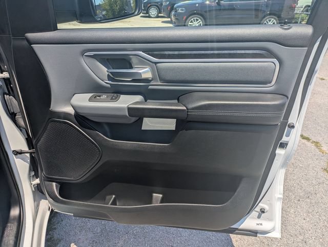 Used 2022 RAM 1500 Big Horn AWD/4WD image 33