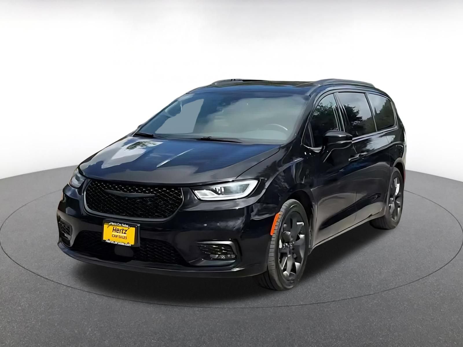 Used 2025 Chrysler Pacifica Limited FWD image 6