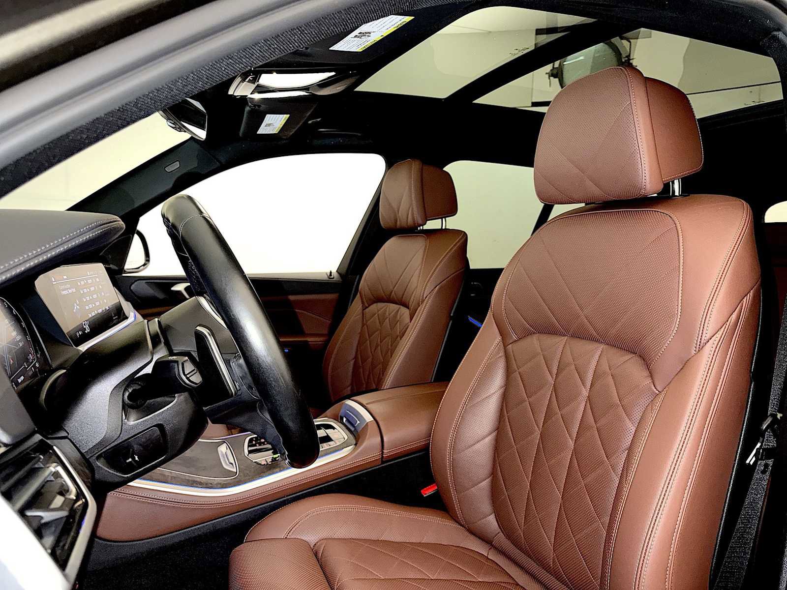 Used 2023 BMW X5 M50i w/ Parking Assistance Package image 20