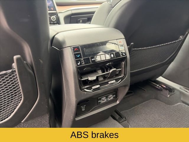 Used 2024 Jeep Grand Cherokee Summit image 22