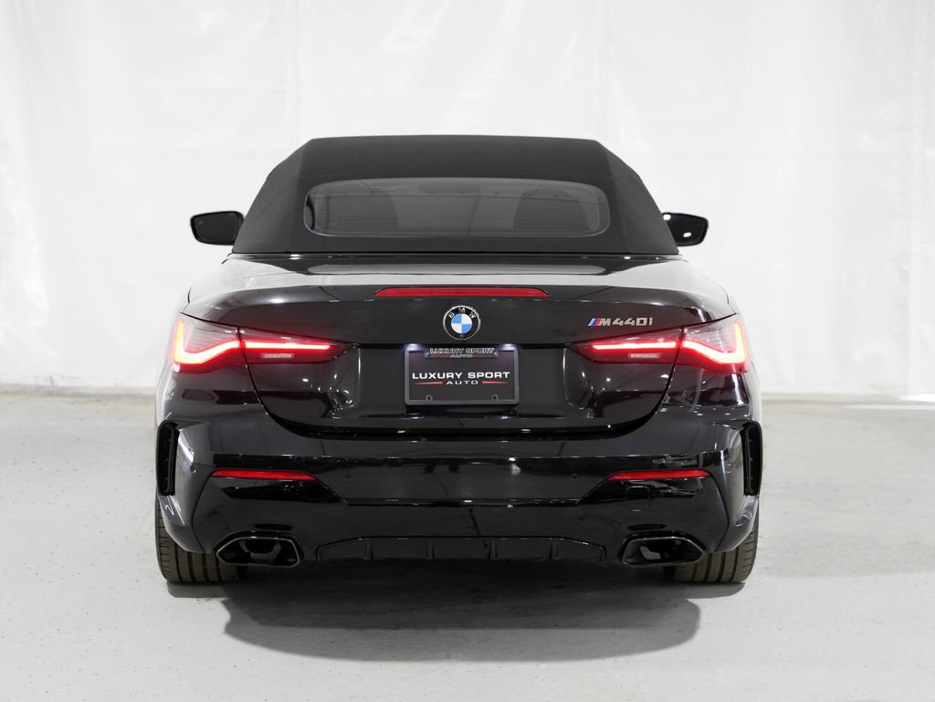 Used 2023 BMW M440i Convertible w/ Premium Package RWD image 4