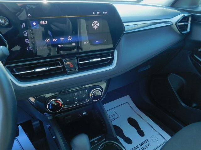 Used 2024 Chevrolet TrailBlazer LT w/ LT Cold Weather Package image 27