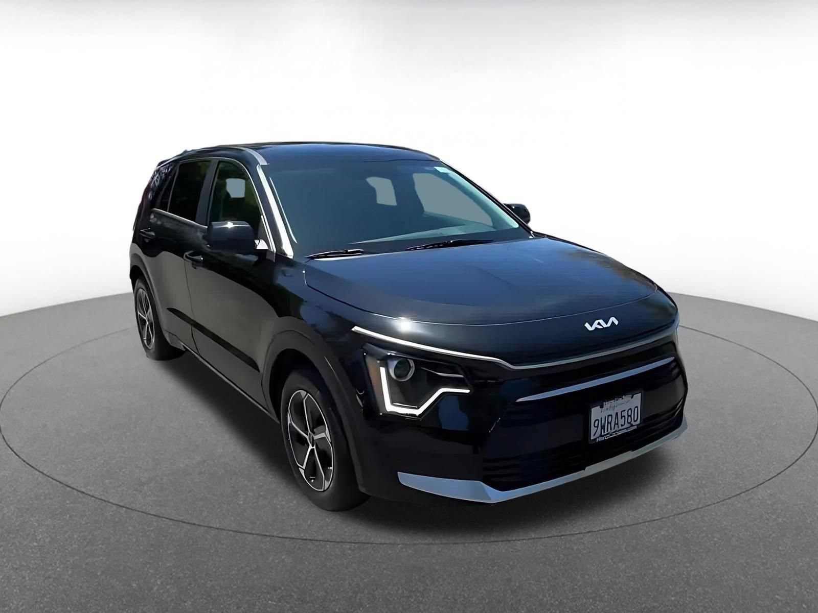Used 2026 Kia Niro LX FWD image 3