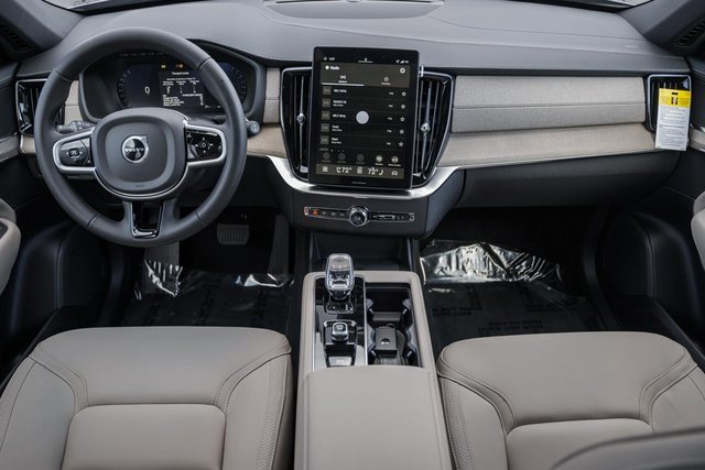 New 2026 Volvo XC90 B6 Plus w/ Protection Package Premier image 20