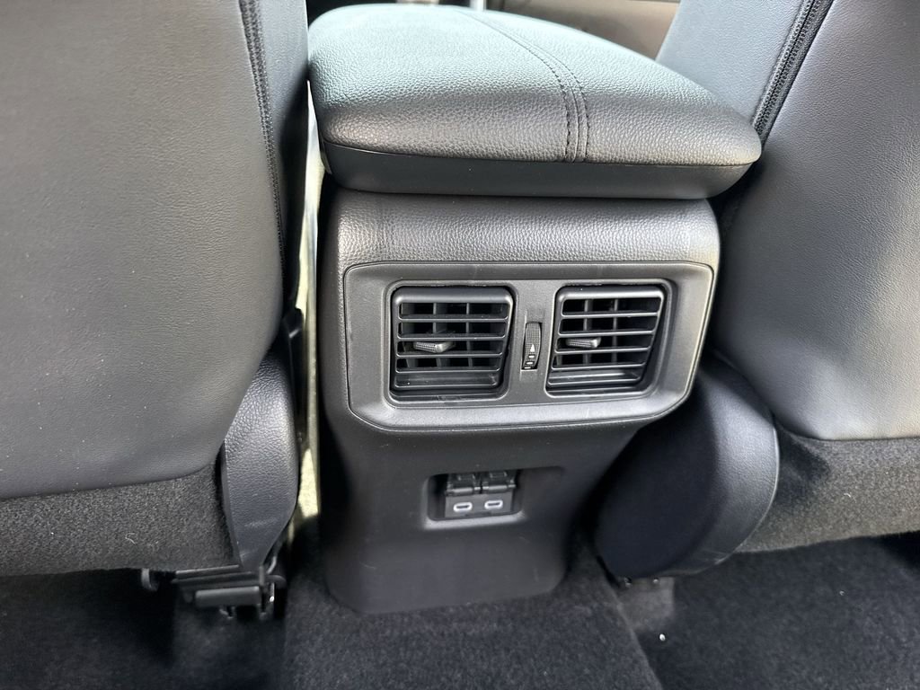 Used 2025 Toyota RAV4 XSE w/ Weather Package AWD/4WD image 37