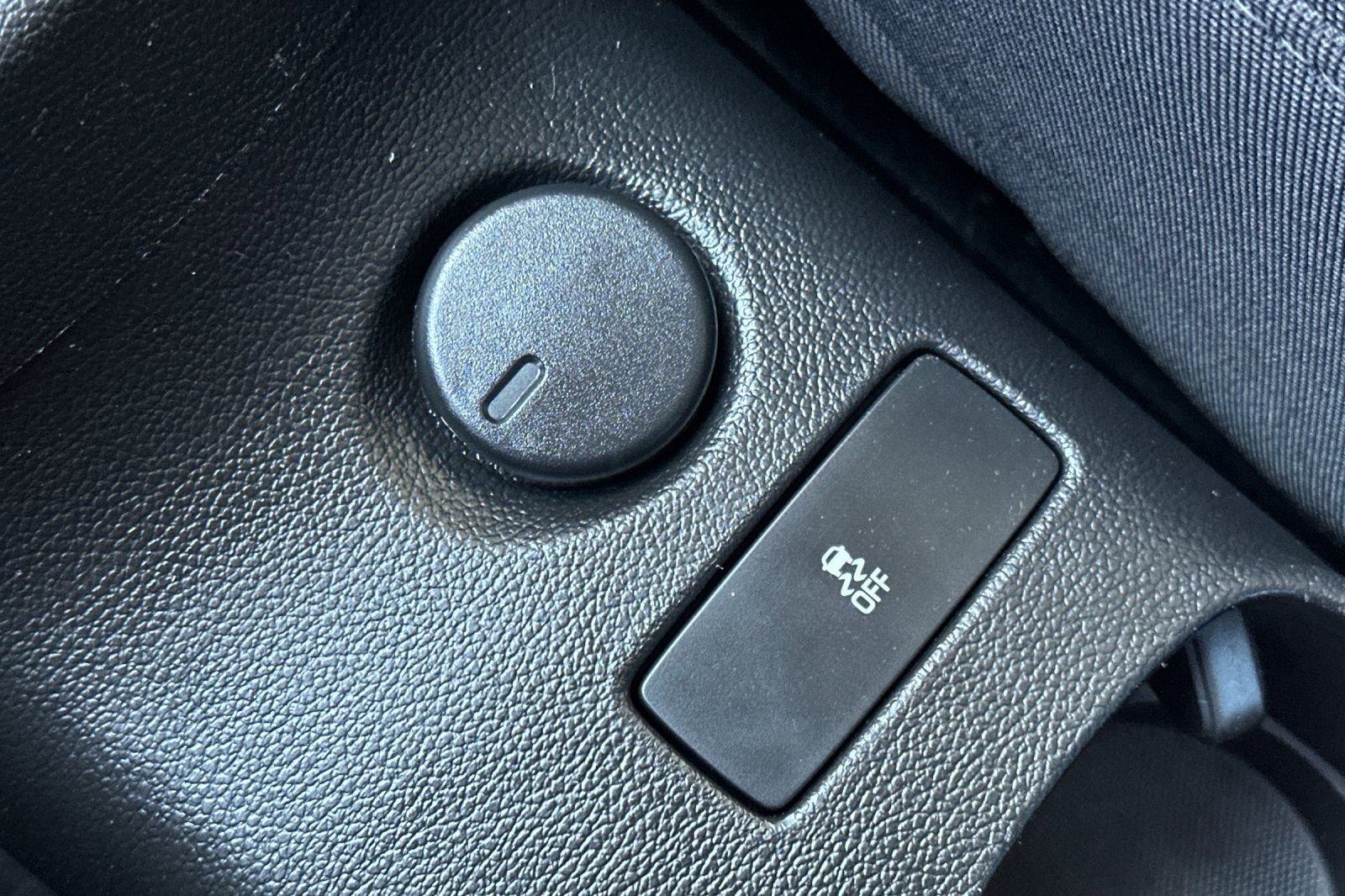 Used 2014 Chevrolet Sonic LT w/ Fun and Sun Package FWD image 24