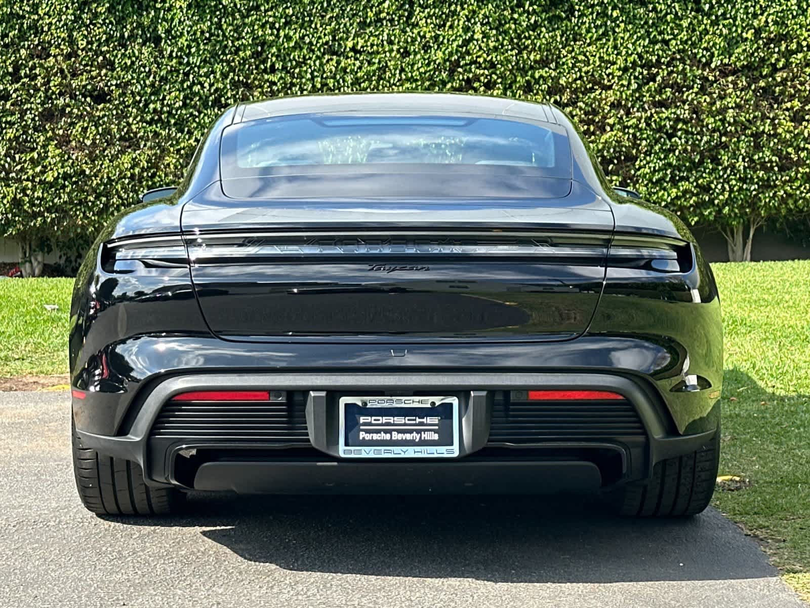 New 2026 Porsche Taycan RWD image 7