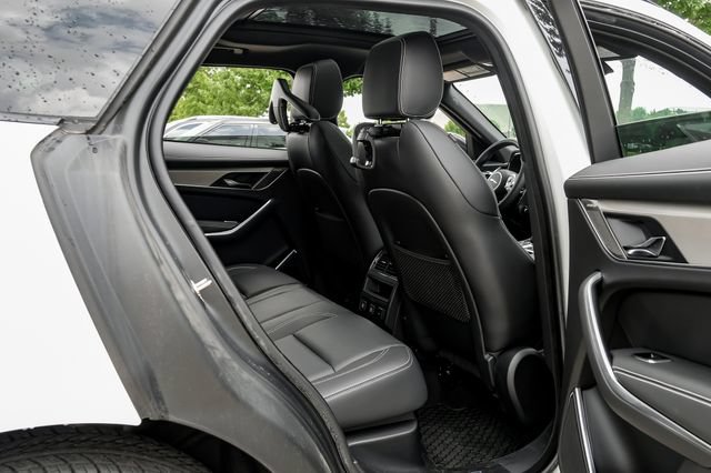 Used 2026 Jaguar F-PACE R-Dynamic S AWD/4WD image 45