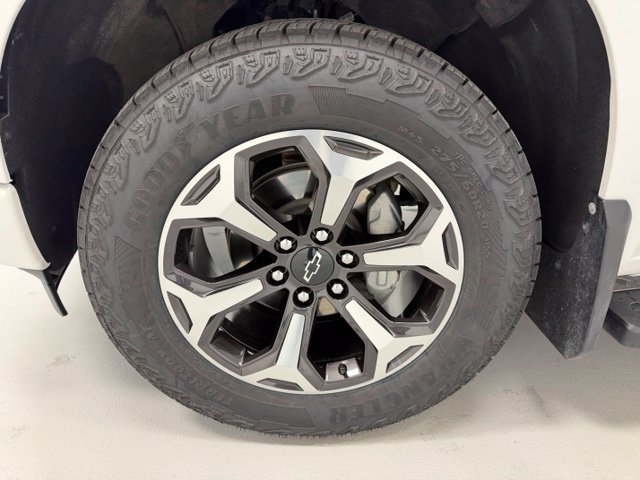 Certified 2024 Chevrolet Silverado 1500 High Country w/ Technology Package AWD/4WD image 18