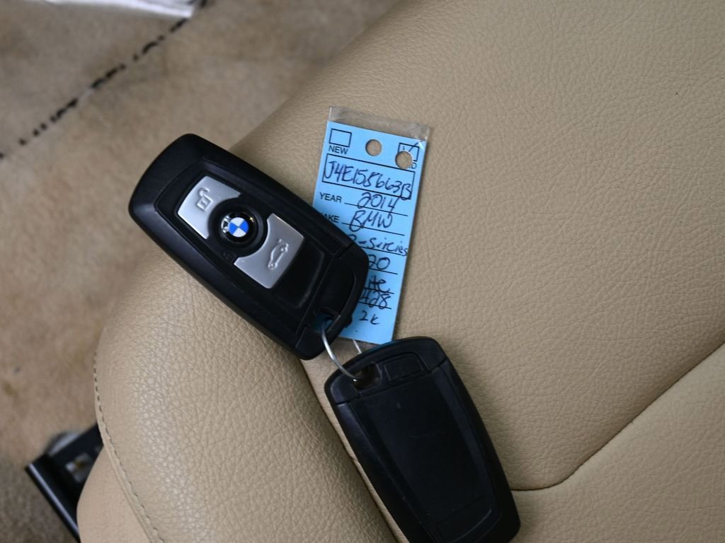 Used 2014 BMW 320i Sedan image 18