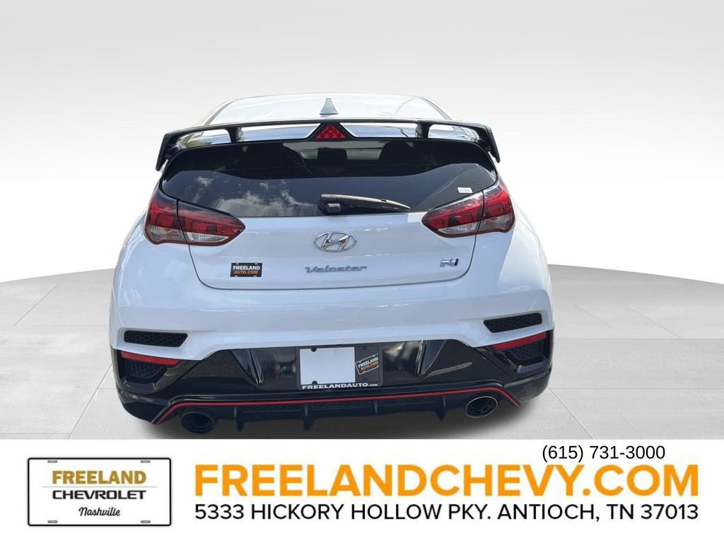 Used 2021 Hyundai Veloster N image 4
