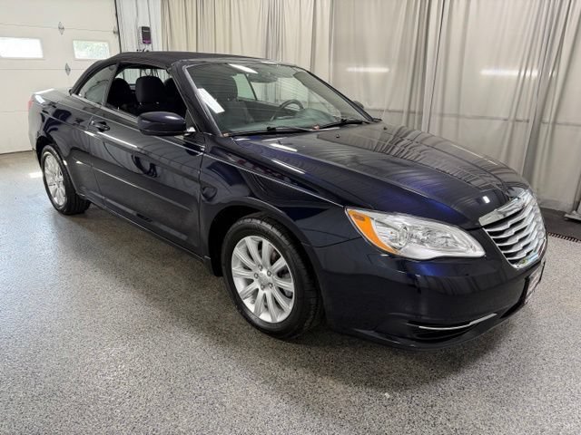 Used 2012 Chrysler 200 Touring FWD image 8