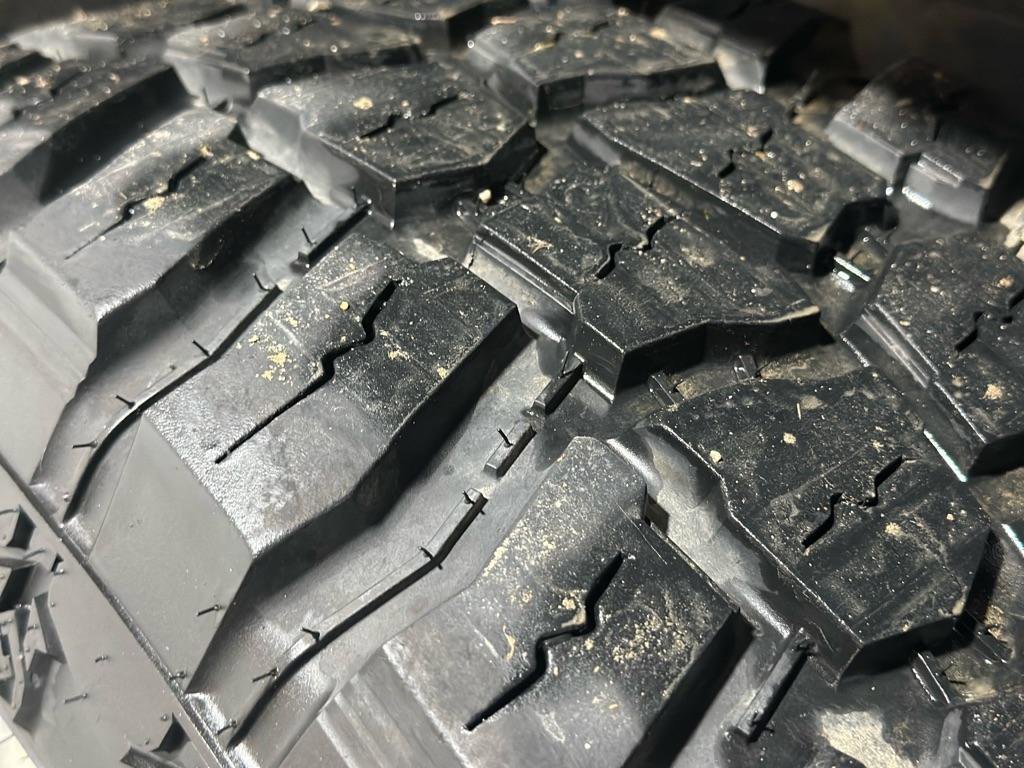 Used 2013 Chevrolet Silverado 2500 LTZ w/ LTZ Plus Package image 38