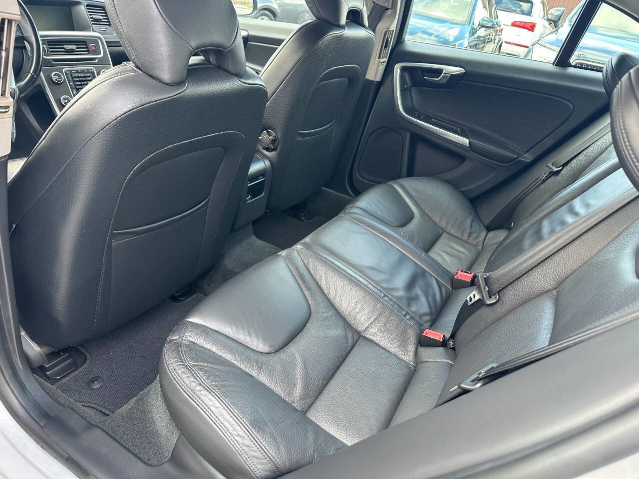 Used 2014 Volvo S60 T5 image 12