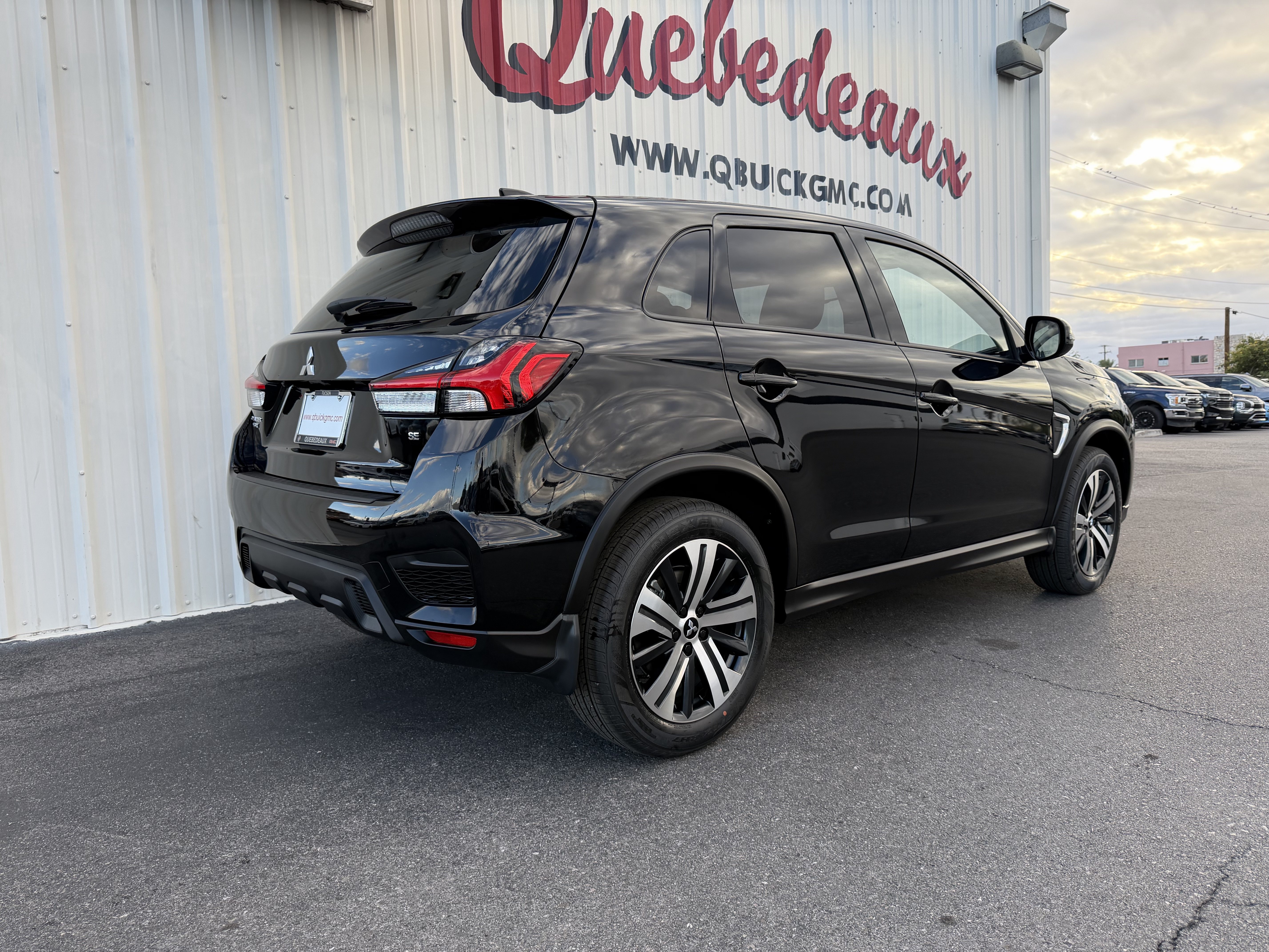 New 2027 Mitsubishi Outlander Sport SE FWD image 4
