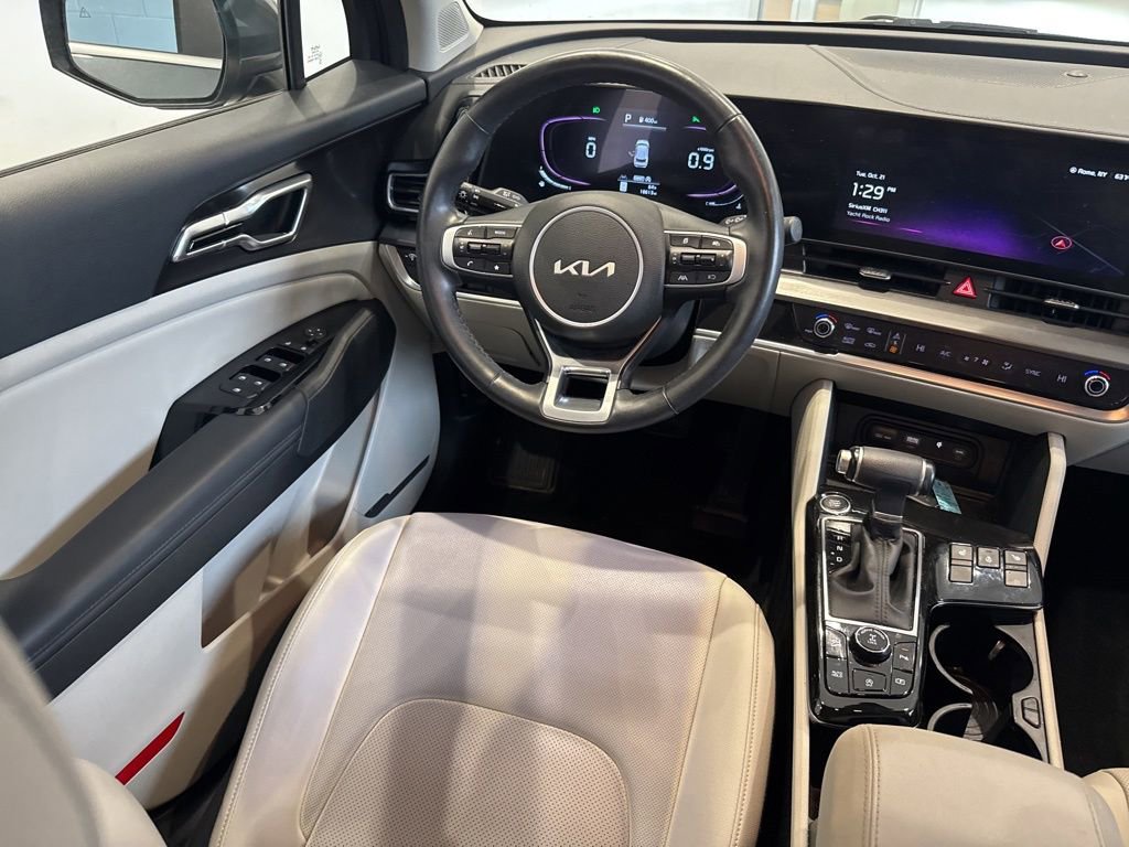 Used 2023 Kia Sportage EX image 11