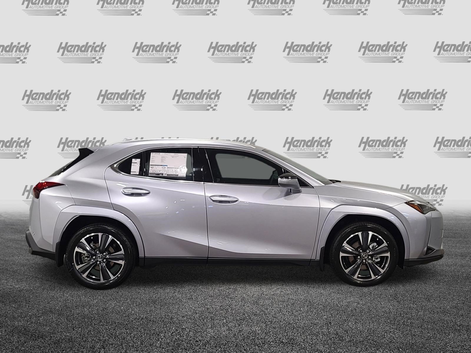 New 2026 Lexus UX 300h AWD image 9