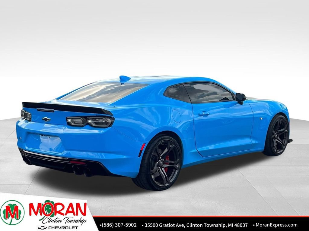 Used 2022 Chevrolet Camaro SS RWD image 5
