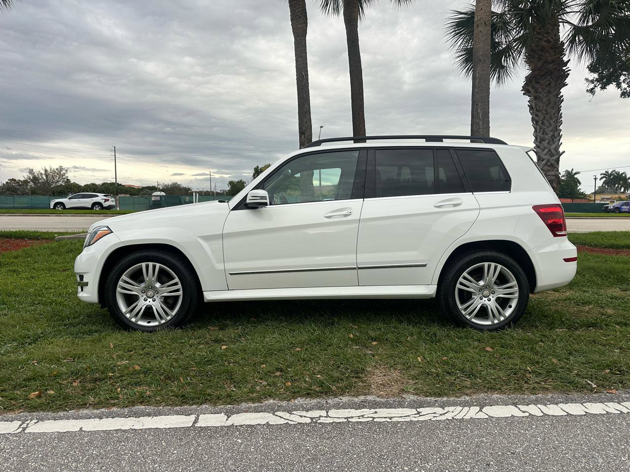 Used 2015 Mercedes-Benz GLK 350 4MATIC image 23