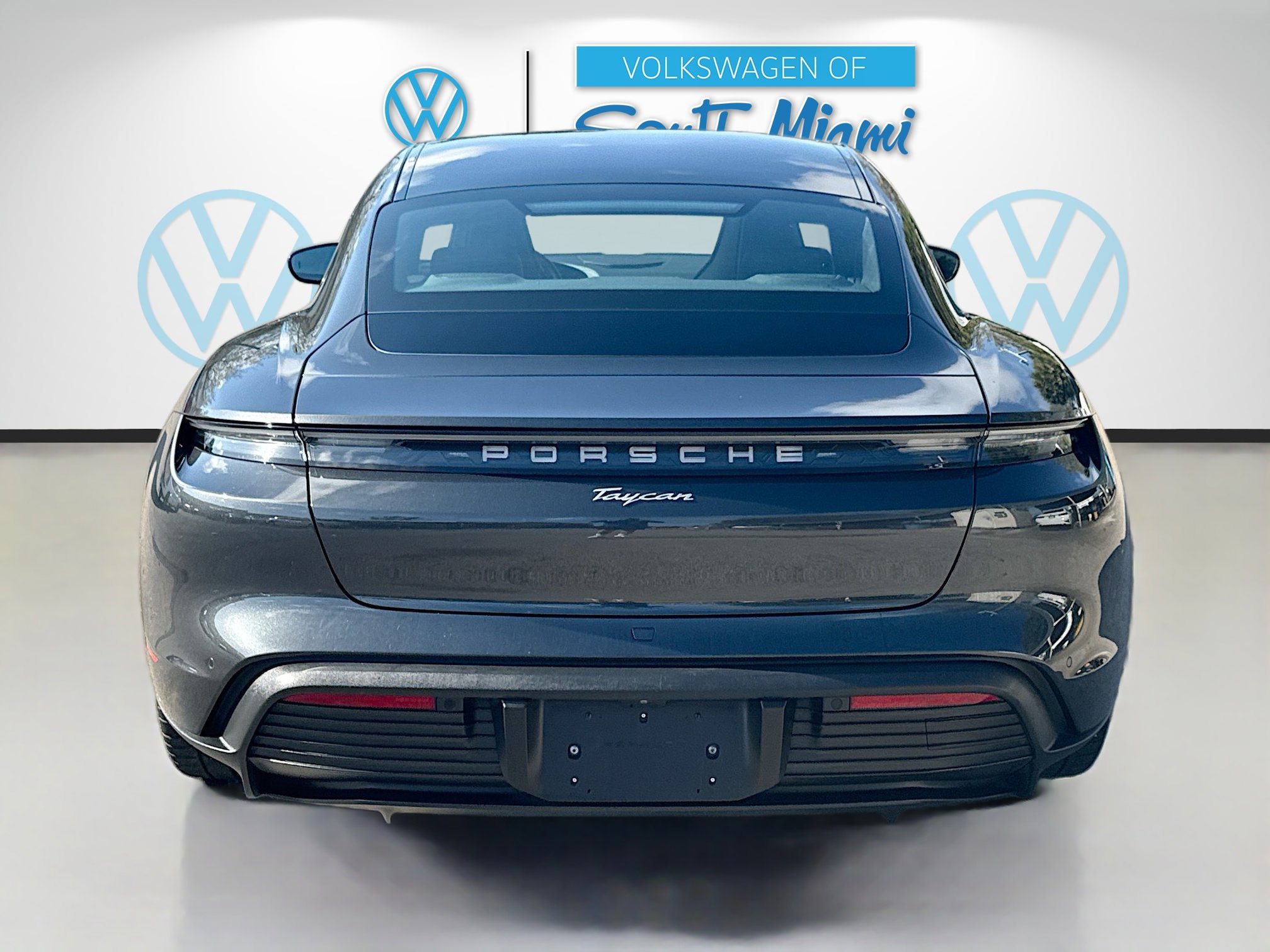 Used 2023 Porsche Taycan w/ Premium Package image 6