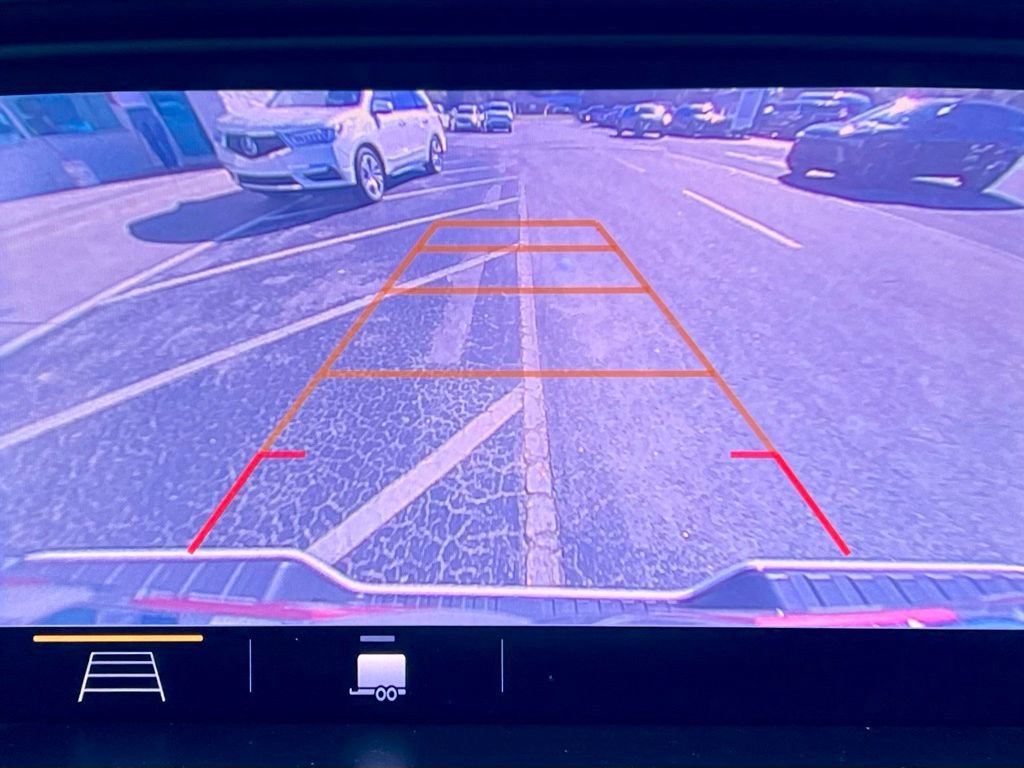 Used 2021 GMC Canyon AT4 w/ Driver Alert Package image 7