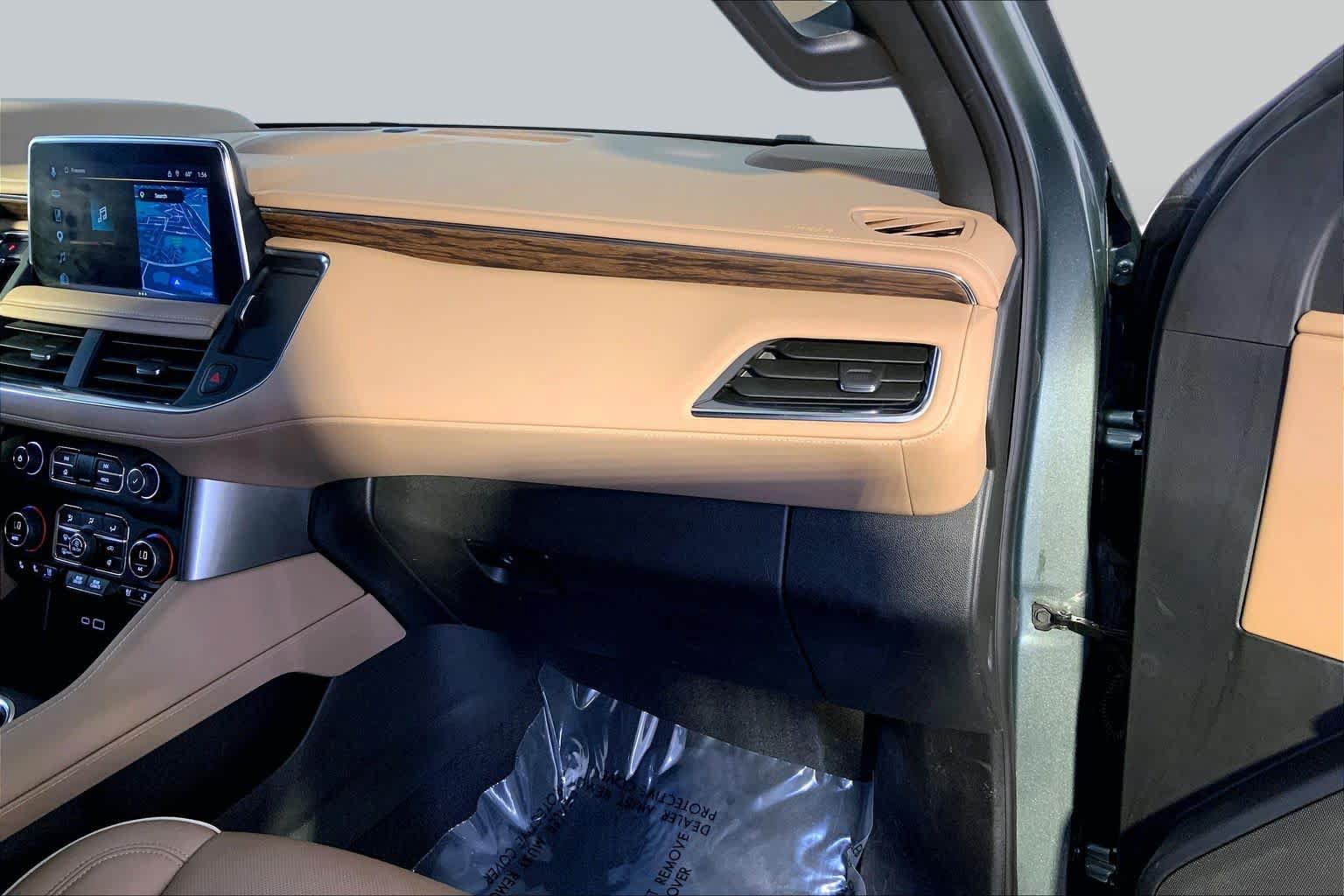 Used 2023 Chevrolet Tahoe Premier w/ Advanced Technology Package AWD/4WD image 19
