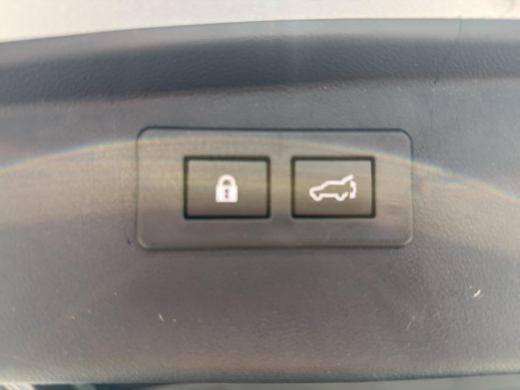 Certified 2025 Subaru Outback Limited AWD/4WD image 32