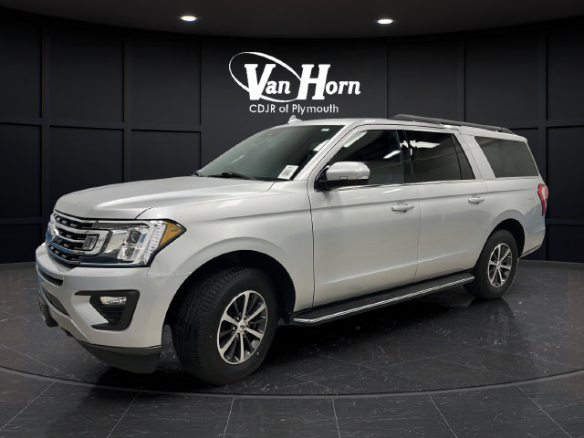 Used 2018 Ford Expedition Max XLT w/ Equipment Group 202A AWD/4WD image 3