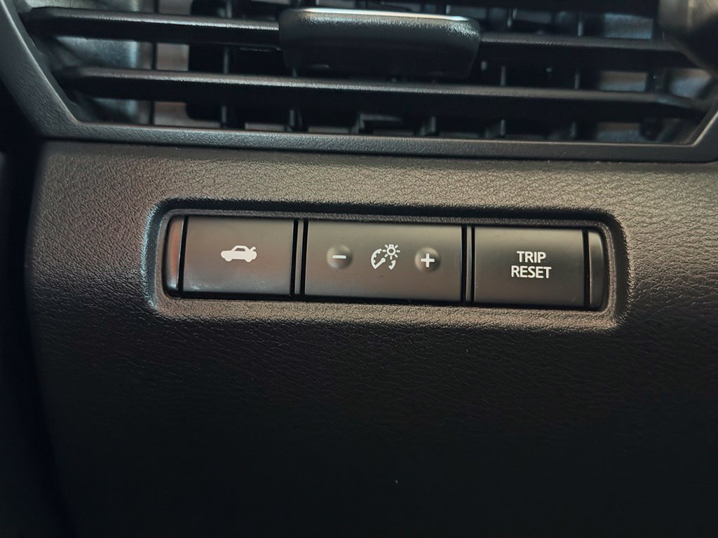 Certified 2025 Nissan Altima 2.5 S FWD image 24