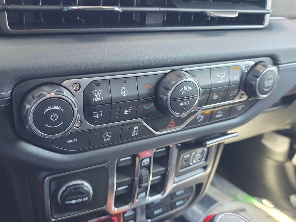 New 2026 Jeep Gladiator Rubicon AWD/4WD image 17