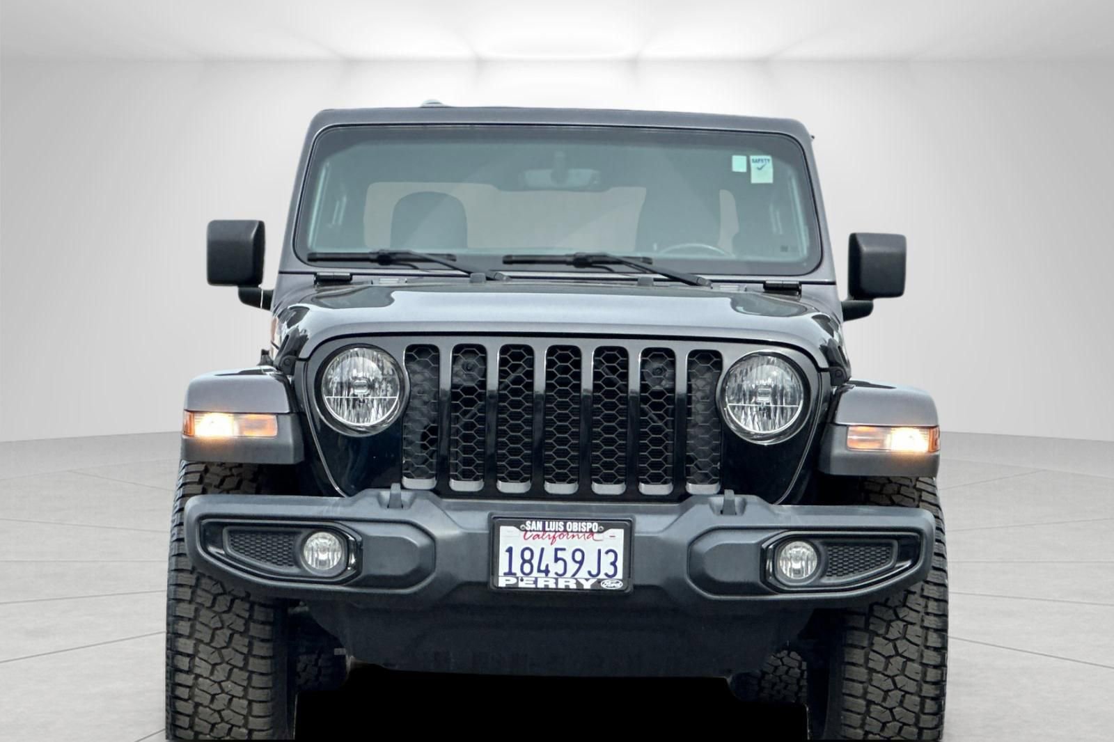 Used 2021 Jeep Gladiator Willys image 8