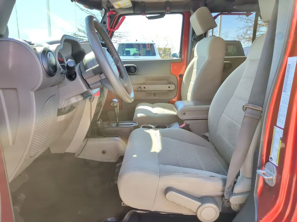 Used 2009 Jeep Wrangler Unlimited Rubicon w/ Trailer Tow Group image 25