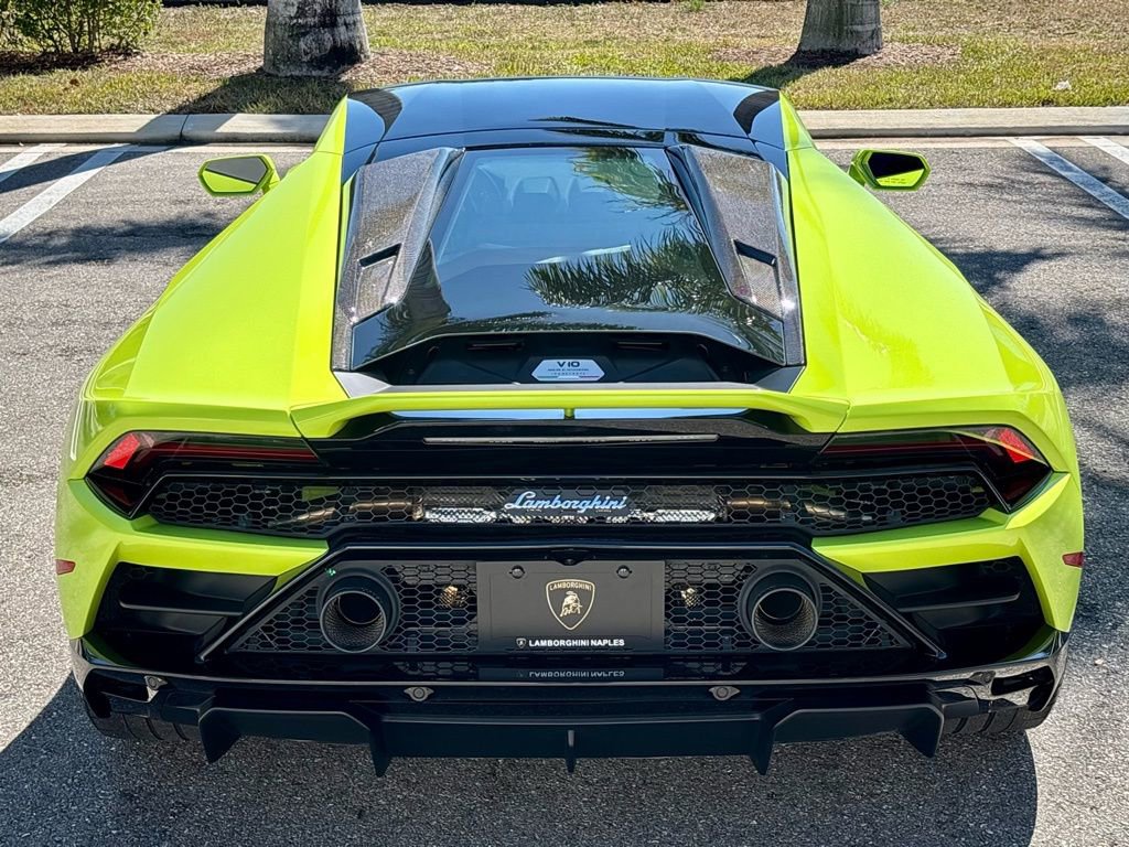 Used 2022 Lamborghini Huracan EVO image 7