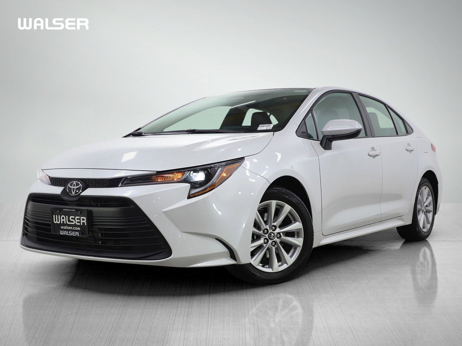 Used 2026 Toyota Corolla LE w/ LE Premium Package FWD image 1