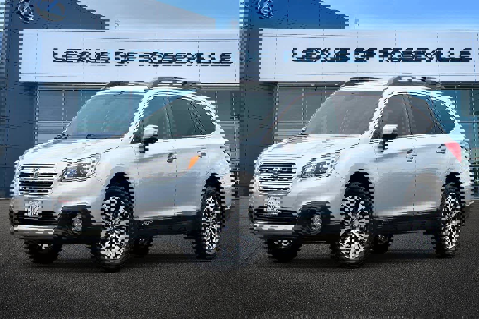 Used 2016 Subaru Outback 2.5i Limited image 1