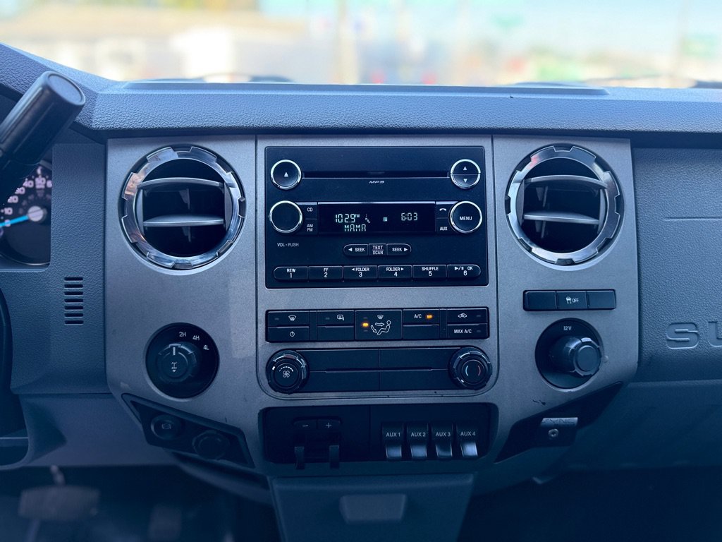 Used 2015 Ford F250 XLT w/ XLT Premium Package AWD/4WD image 14