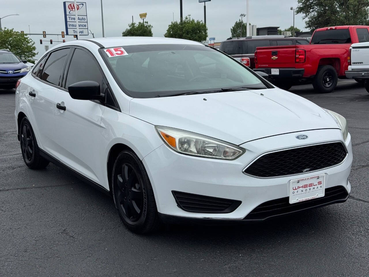 Used 2015 Ford Focus S FWD image 3