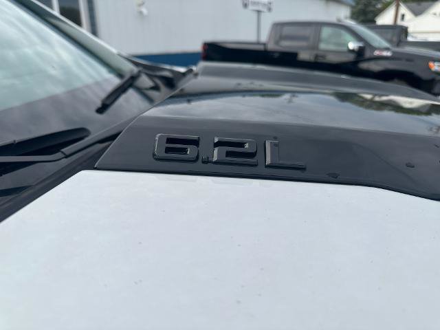 Used 2026 Chevrolet Silverado 1500 ZR2 w/ Dark Appearance Package AWD/4WD image 9