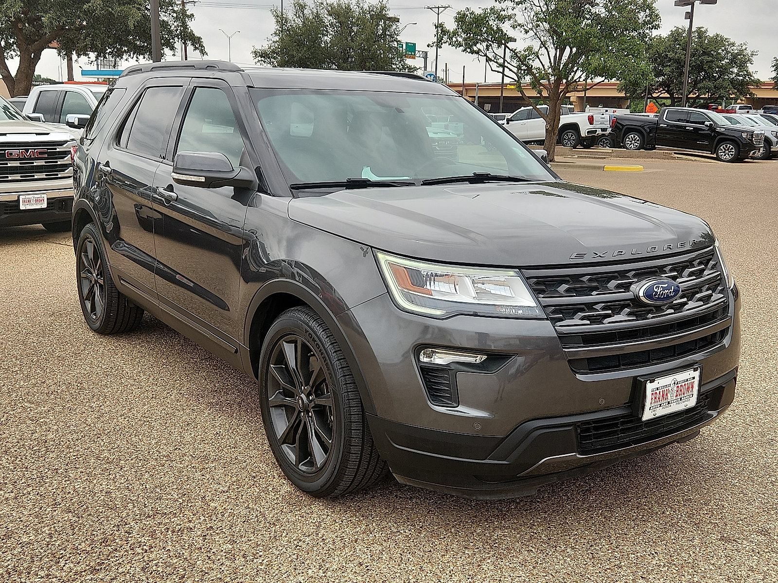 Used 2018 Ford Explorer XLT w/ Equipment Group 202A FWD image 6