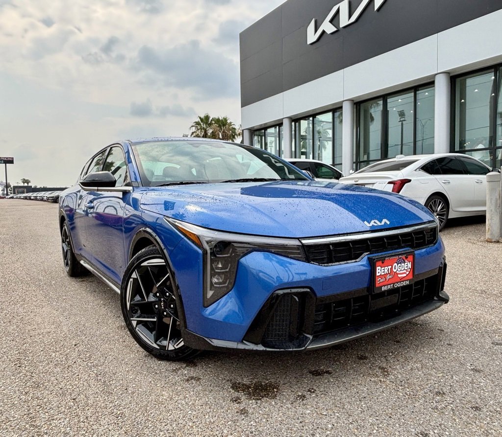 New 2025 Kia K4 GT-Line