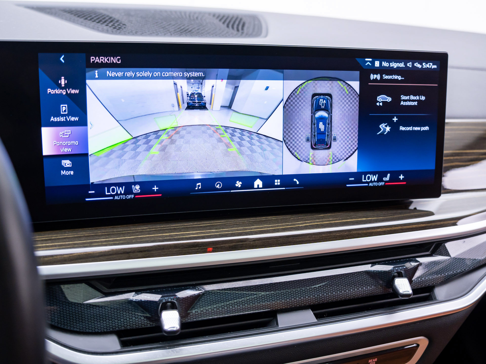 Certified 2025 BMW X7 xDrive40i AWD/4WD image 27