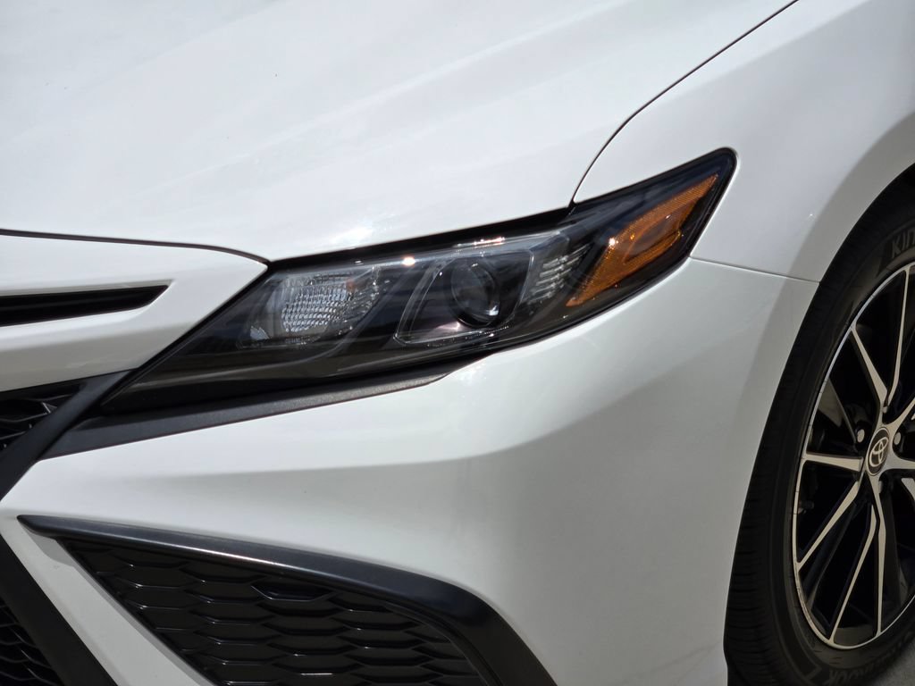 Certified 2024 Toyota Camry SE FWD image 5