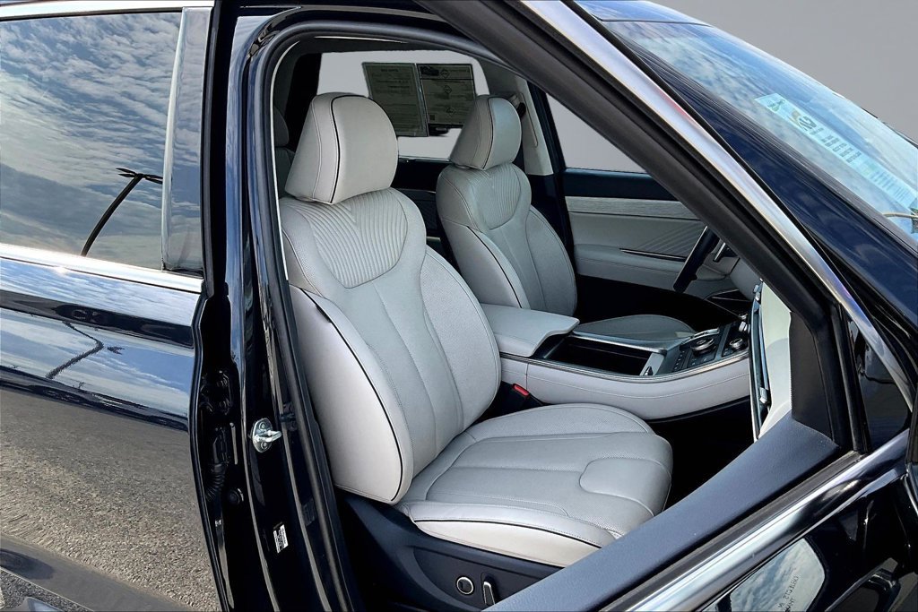 Used 2024 Hyundai Palisade Calligraphy FWD image 30